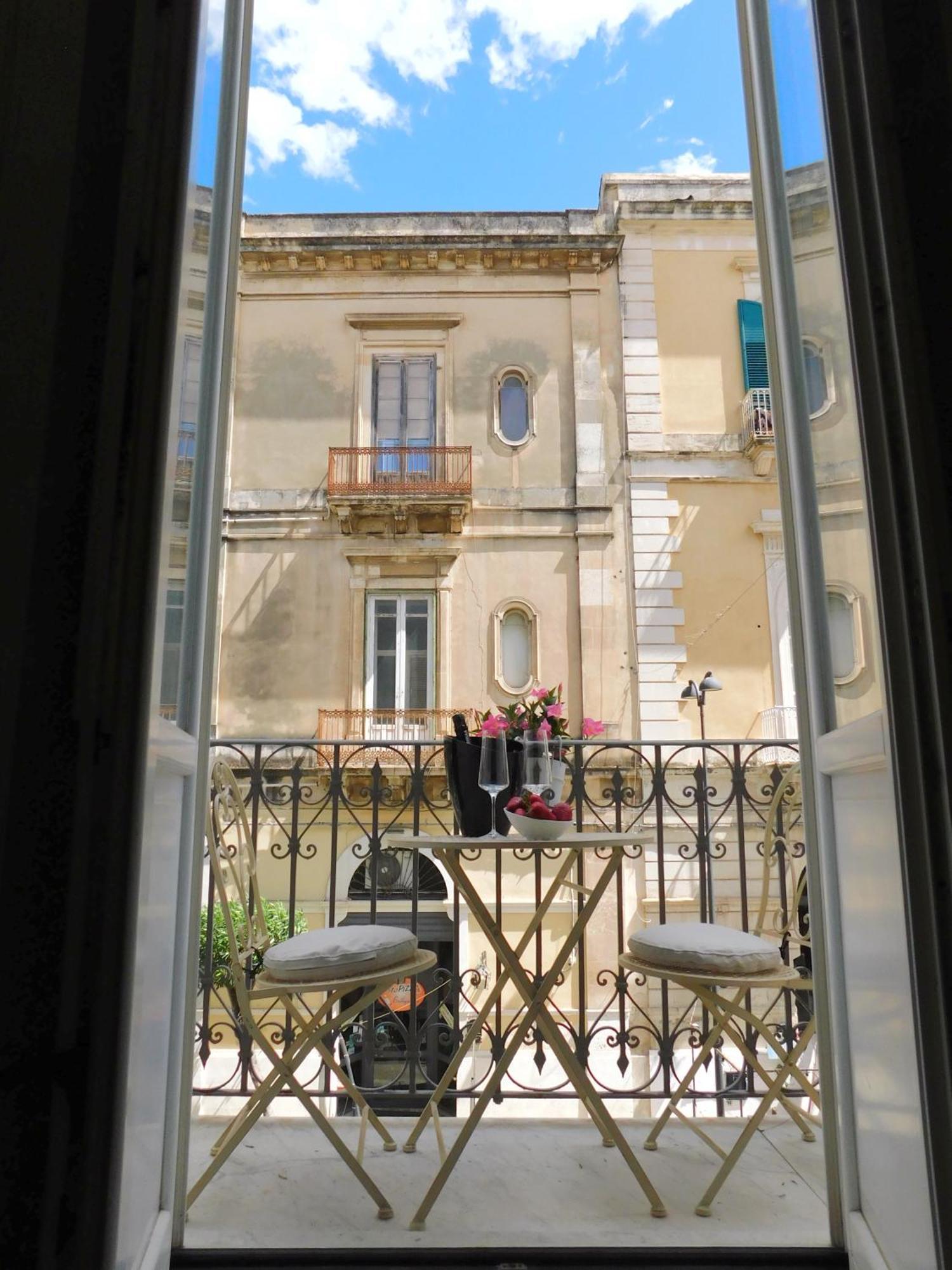 La Dimora Dei Mille Apartment Syracuse Exterior photo
