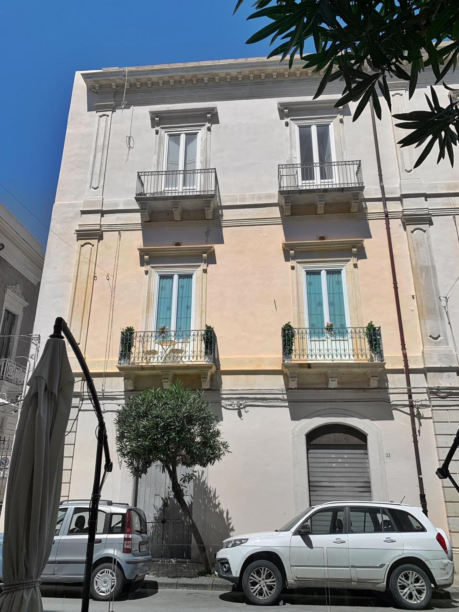 La Dimora Dei Mille Apartment Syracuse Exterior photo